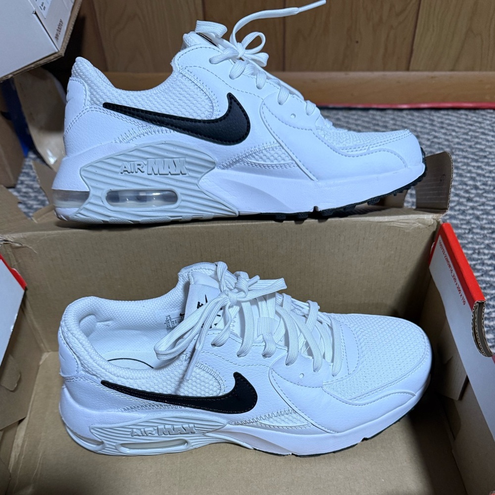 Nike Air Max Excee in White and Black